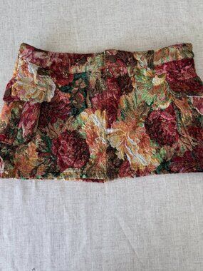 Floral Tapestry-Style Cargo Micro Mini Skirt M